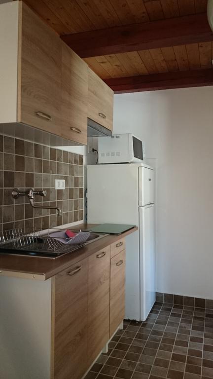 Apartament Hullam