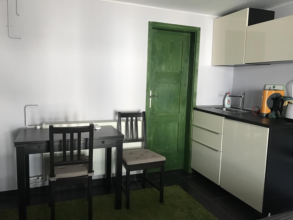 Apartament Hullam *