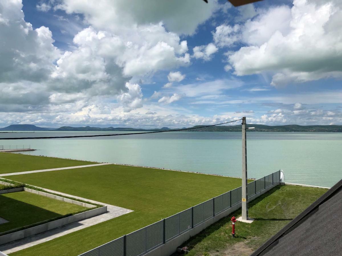 Hullam Apartament Balatonlelle